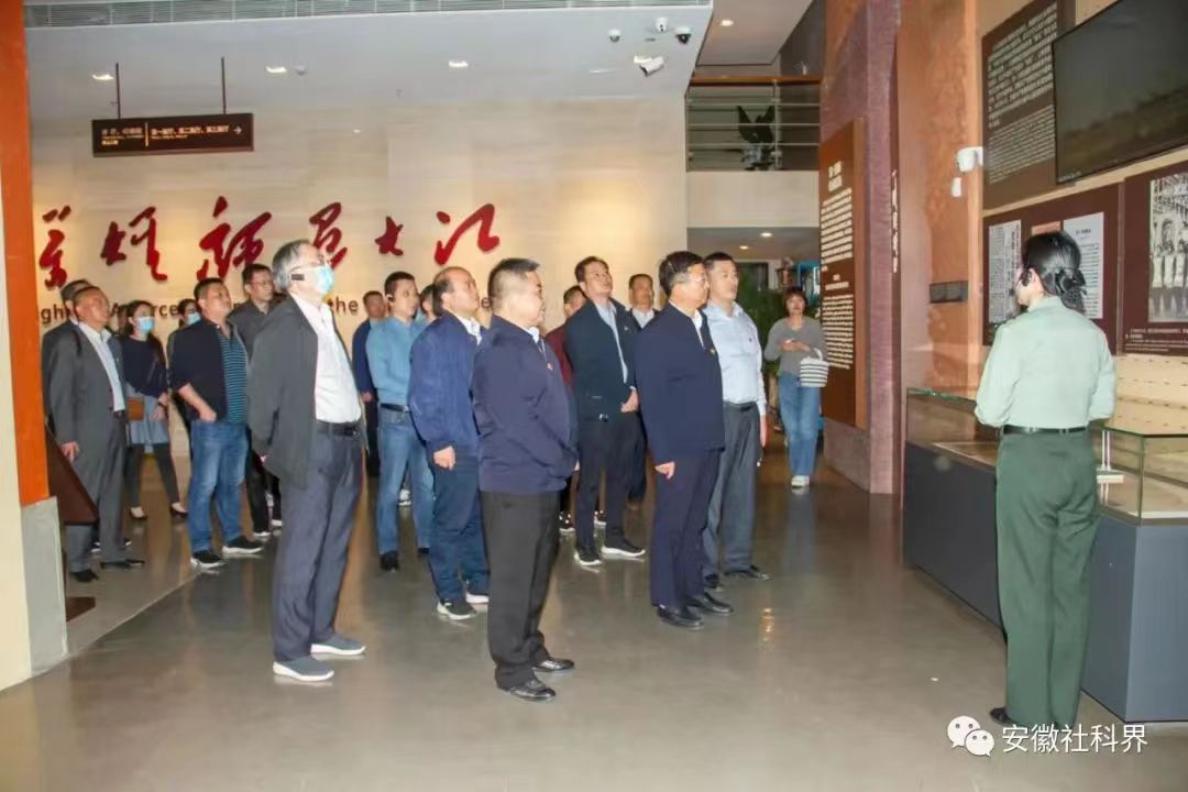 1084331301.jpg 1084331301.jpg